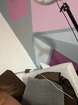 Novababy18 online show from January 11, 2025, 1:32 pm