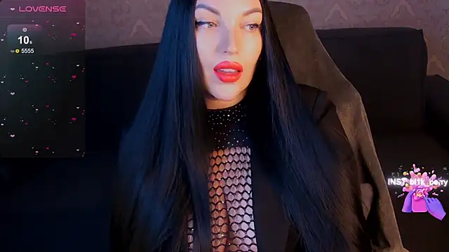 blackberry star online show from December 14, 2025, 6:52 am