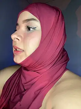 Snapshot of aneesa_darzi chatting on January 16, 2025, 12:23 am aneesa darzi online show from January 16, 2025, 12:23 am