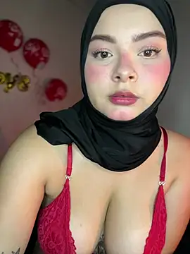 Snapshot of aneesa_darzi chatting on February 14, 2025, 10:58 pm aneesa darzi online show from February 14, 2025, 10:58 pm