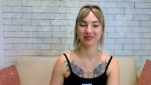 Snapshot of MiaMinx chatting on January 31, 2025, 4:47 am MiaMinx online show from January 31, 2025, 4:47 am