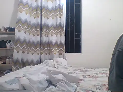 sexy  candyy online show from November 26, 2025, 5:35 pm