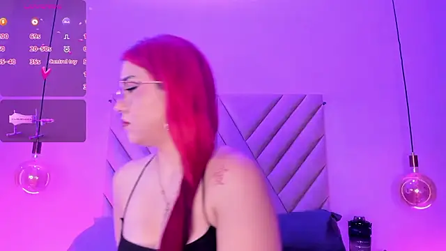 EmmaSwift  online show from January 19, 2026, 2:26 am