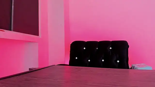 Mialenox online show from March 13, 2025, 1:10 am