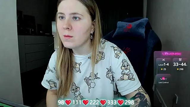 Snapshot of Olivia_Munk chatting on February 11, 2026, 7:19 am Olivia Munk online show from February 11, 2026, 7:19 am