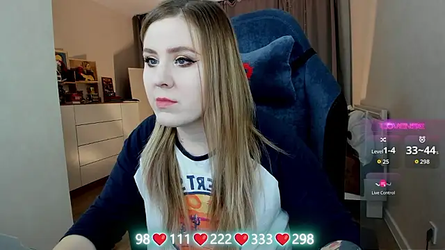 Snapshot of Olivia_Munk chatting on February 17, 2026, 4:43 am Olivia Munk online show from February 17, 2026, 4:43 am