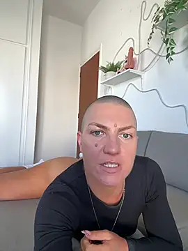 PaulinaSchubert1 online show from April 7, 2026, 1:13 pm