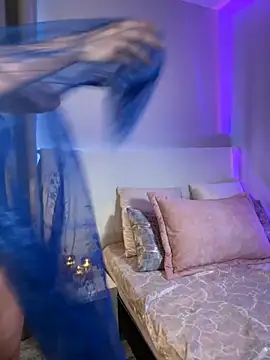 AnnaCastillo  online show from November 4, 2025, 10:02 pm