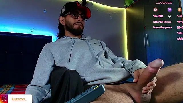 kuzzcoo online show from February 25, 2026, 12:49 pm