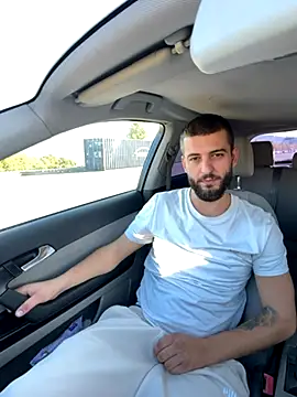 ElChapoGuzman95 online show from October 15, 2025, 7:05 am