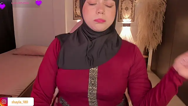 shayla 18 online show from November 11, 2025, 9:20 pm