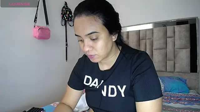 tiffany  pink online show from April 16, 2026, 7:58 pm