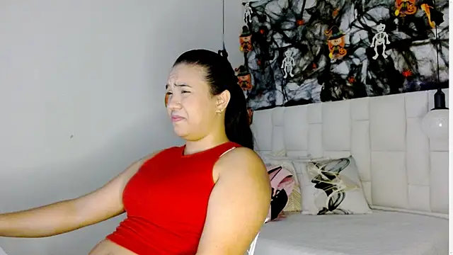 tiffany  pink online show from October 16, 2025, 7:55 pm