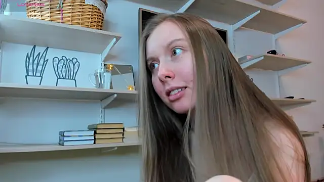 Snapshot of Peggy_Beauty chatting on February 21, 2026, 10:12 pm Peggy Beauty online show from February 21, 2026, 10:12 pm