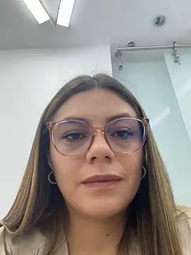 Snapshot of alicee16 chatting on March 9, 2025, 4:00 pm alicee16 online show from March 9, 2025, 4:00 pm