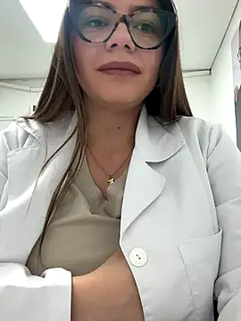 Snapshot of alicee16 chatting on September 9, 2025, 3:43 pm alicee16 online show from September 9, 2025, 3:43 pm
