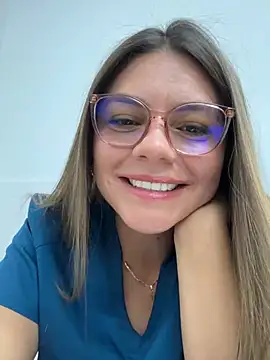 Snapshot of alicee16 chatting on February 1, 2025, 7:23 pm alicee16 online show from February 1, 2025, 7:23 pm