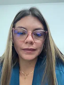 Snapshot of alicee16 chatting on February 22, 2025, 9:37 pm alicee16 online show from February 22, 2025, 9:37 pm