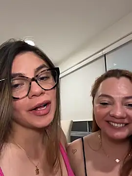 Snapshot of alicee16 chatting on September 14, 2025, 3:29 am alicee16 online show from September 14, 2025, 3:29 am