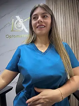 alicee16 online show from May 11, 2026, 7:11 pm
