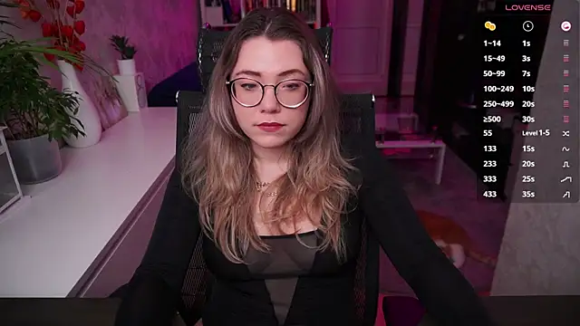 Snapshot of RemyCute chatting on February 28, 2026, 5:23 pm RemyCute online show from February 28, 2026, 5:23 pm