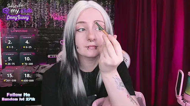 Snapshot of EmmyBunny chatting on February 26, 2025, 4:16 pm EmmyBunny online show from February 26, 2025, 4:16 pm