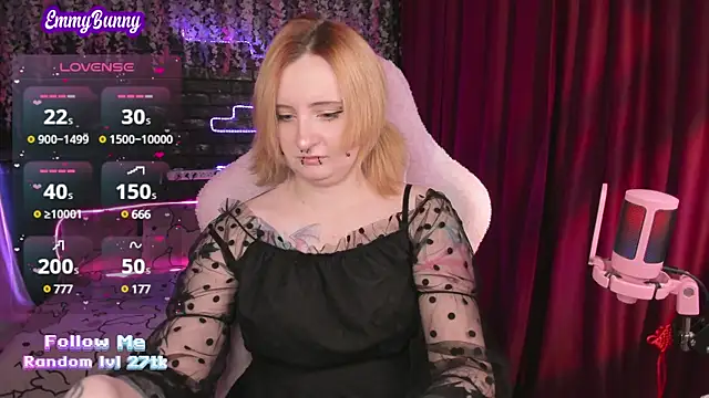 Snapshot of EmmyBunny chatting on March 21, 2025, 2:40 pm EmmyBunny online show from March 21, 2025, 2:40 pm