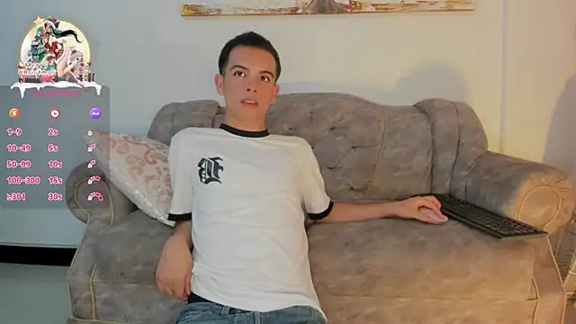 Snapshot of Blum_icee chatting on December 29, 2024, 11:50 pm Blum icee online show from December 29, 2024, 11:50 pm