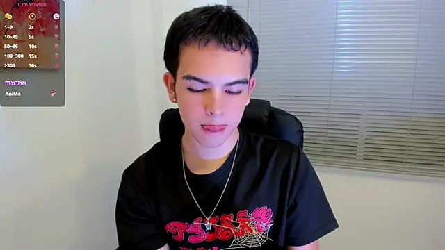 Snapshot of Blum_icee chatting on March 1, 2025, 9:26 pm Blum icee online show from March 1, 2025, 9:26 pm