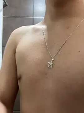 Snapshot of Blum_icee chatting on February 4, 2025, 7:33 pm Blum icee online show from February 4, 2025, 7:33 pm