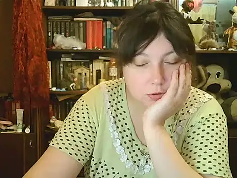 CarrieQPeach online show from November 14, 2025, 7:39 pm