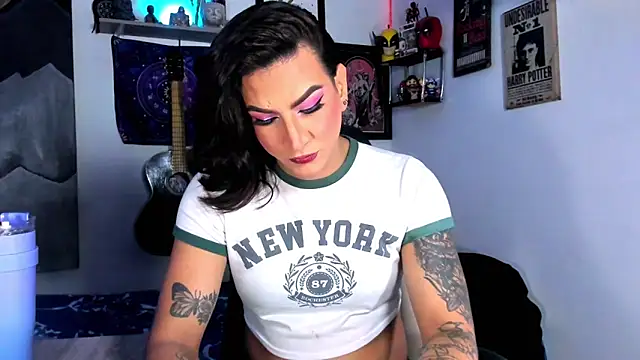 Snapshot of dariell_smokesexx chatting on February 28, 2026, 3:55 pm dariell smokesexx online show from February 28, 2026, 3:55 pm