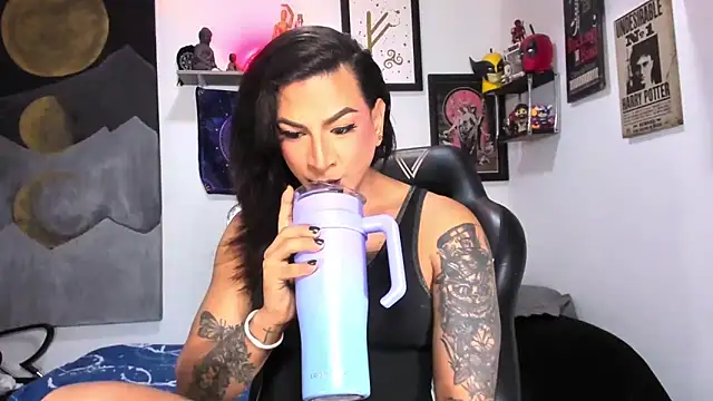 Snapshot of dariell_smokesexx chatting on February 22, 2026, 3:35 pm dariell smokesexx online show from February 22, 2026, 3:35 pm