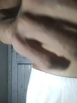 rounakhunk online show from December 14, 2025, 6:02 pm