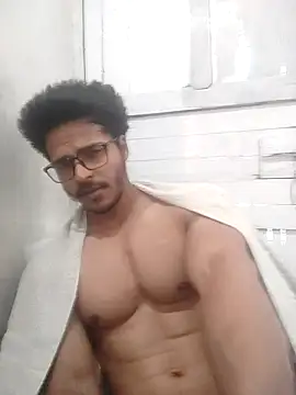 Snapshot of rounakhunk chatting on May 10, 2026, 8:29 am rounakhunk online show from May 10, 2026, 8:29 am