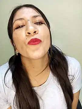 nammy  dirtyhott online show from October 28, 2025, 2:16 pm