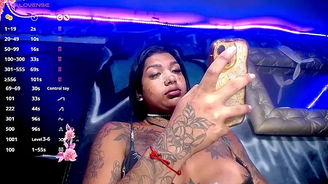 IsabellBigtitsxx online show from February 19, 2026, 10:18 pm