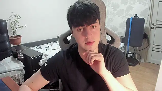 Knuckles17 online show from December 21, 2025, 5:09 am