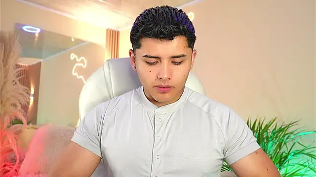 MatiasKorn online show from April 10, 2026, 3:02 am