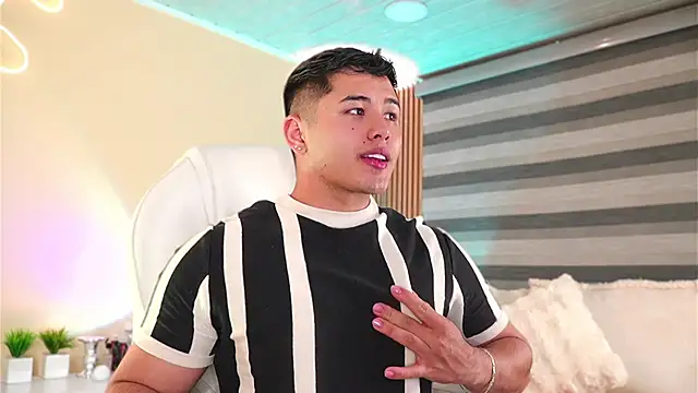 MatiasKorn online show from November 28, 2025, 6:13 am