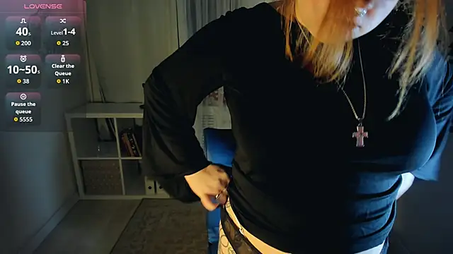 bitchofsun  online show from November 29, 2025, 3:56 pm