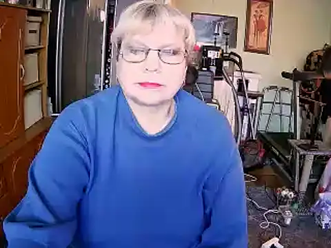 LOLA8888 online show from November 21, 2025, 1:10 pm