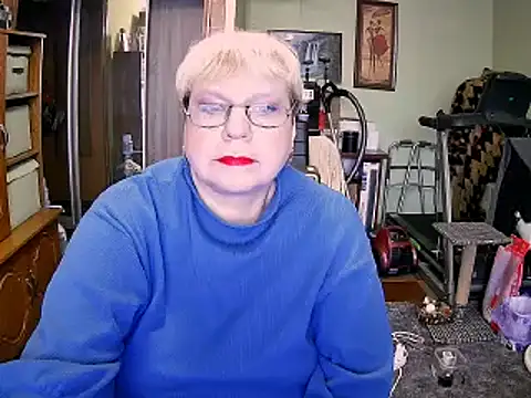 LOLA8888 online show from October 28, 2025, 11:53 am