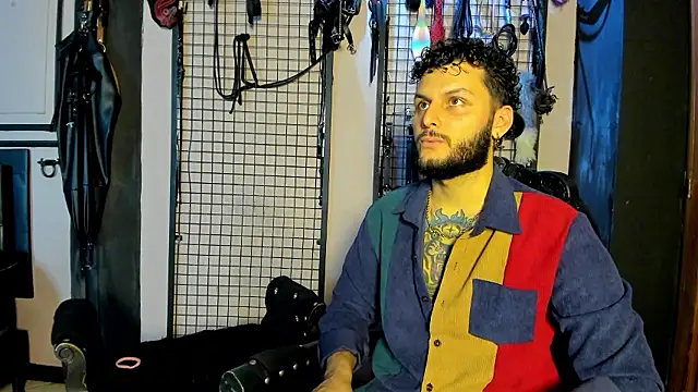 Snapshot of Twisted_Fantasy chatting on January 11, 2026, 10:49 pm Twisted Fantasy online show from January 11, 2026, 10:49 pm