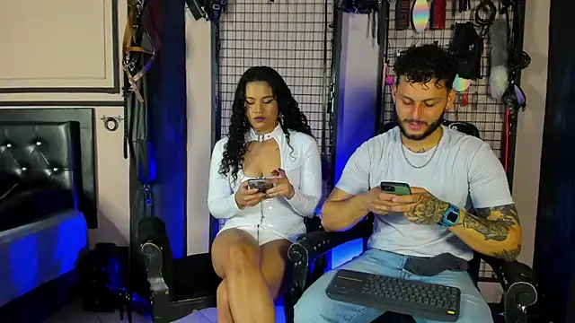 Snapshot of Twisted_Fantasy chatting on December 18, 2025, 8:56 pm Twisted Fantasy online show from December 18, 2025, 8:56 pm