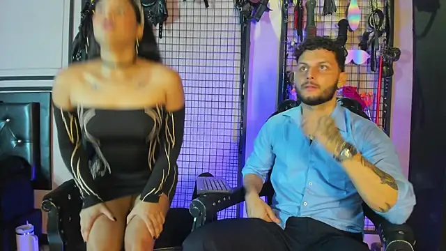 Snapshot of Twisted_Fantasy chatting on November 11, 2025, 4:40 am Twisted Fantasy online show from November 11, 2025, 4:40 am