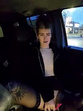 Lilmissvyx online show from January 2, 2025, 3:40 pm