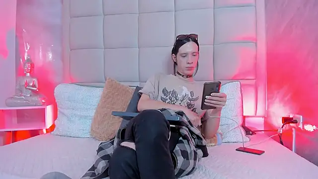 Hecatee 77 online show from November 25, 2025, 7:47 pm