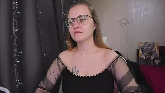 MissBrightShine online show from March 4, 2026, 11:18 am