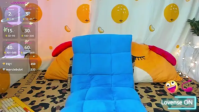 alonelove   online show from April 9, 2026, 6:19 am